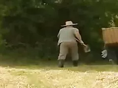 Papa ilə oynamaq qız